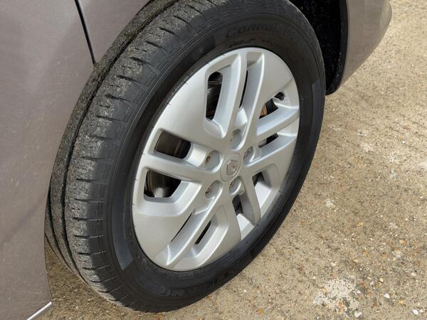 Renault Trafic 2.0 dCi ENERGY 28 Sport SWB Standard Roof Euro 6 (s/s) 5dr