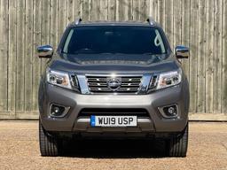 Nissan Navara 2.3 dCi Tekna Auto 4WD Euro 6 4dr at 15th