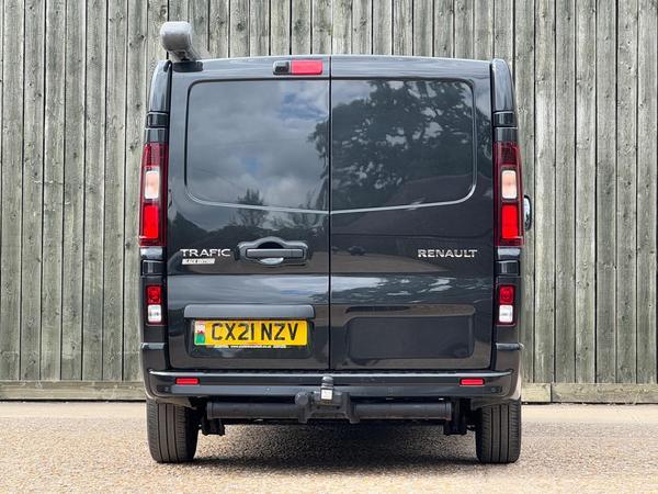 Renault Trafic 2.0 dCi ENERGY 28 Black Edition SWB Standard Roof Euro 6 (s/s) 5dr