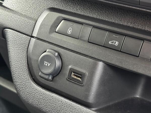 Citroen Dispatch 2.0 BlueHDi 1400 Driver Edition M FWD 2 Euro 6 (s/s) 6dr