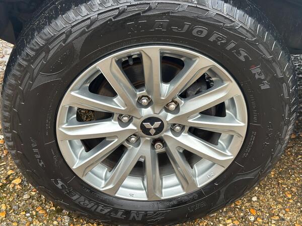 Mitsubishi L200 2.4 DI-D DC Barbarian Auto 4WD Euro 6 4dr