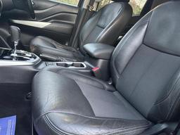 Nissan Navara 2.3 dCi N-Guard Auto 4WD Euro 6 4dr at 36th
