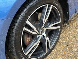 Volvo V40 2.0 D3 R-Design Edition Auto Euro 6 (s/s) 5dr at 45th
