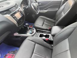 Nissan Navara 2.3 dCi Tekna Auto 4WD Euro 6 4dr at 12th