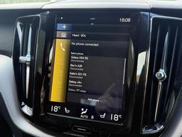 Volvo XC60 2.0 D4 R-Design Auto Euro 6 (s/s) 5dr at 5th