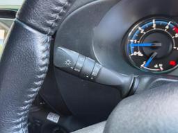 Toyota Hilux 2.8 D-4D Invincible X Auto 4WD Euro 6 (s/s) 4dr at 27th