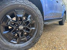 Nissan Navara 2.3 dCi N-Guard Auto 4WD Euro 6 4dr at 42th