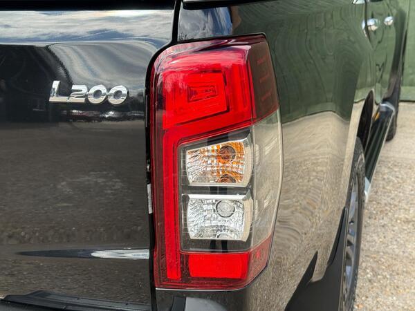 Mitsubishi L200 2.2 DI-D DC Barbarian 4WD Euro 6 (s/s) 4dr