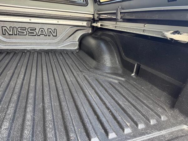 Nissan Navara 2.3 dCi Tekna Auto 4WD Euro 6 4dr