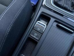 Volkswagen Golf 2.0 TSI R DSG 4Motion Euro 6 (s/s) 5dr at 40th