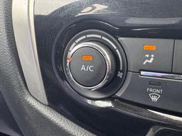 Nissan Navara 2.3 dCi Acenta 4WD Euro 6 (s/s) 4dr at 24th