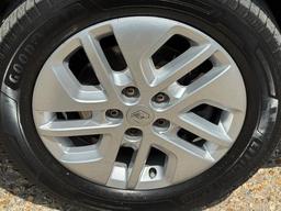 Renault Trafic 2.0 dCi ENERGY 28 Sport SWB Standard Roof Euro 6 (s/s) 5dr at 51th