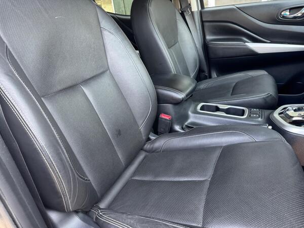 Nissan Navara 2.3 dCi Tekna Auto 4WD Euro 6 4dr