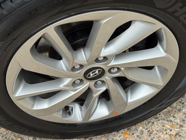 Hyundai TUCSON 1.7 CRDi Blue Drive SE Nav Euro 6 (s/s) 5dr