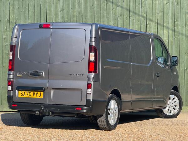 Renault Trafic 2.0 dCi ENERGY 30 Sport LWB Standard Roof Euro 6 (s/s) 5dr