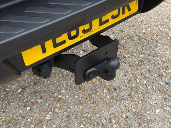 Nissan Navara 2.3 dCi Tekna Auto 4WD Euro 6 4dr