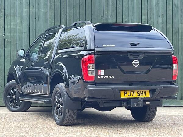 Nissan Navara 2.3 dCi N-Guard Auto 4WD Euro 6 4dr