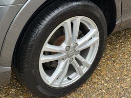 Audi Q3 1.4 TFSI CoD S line Edition S Tronic Euro 6 (s/s) 5dr at 41th