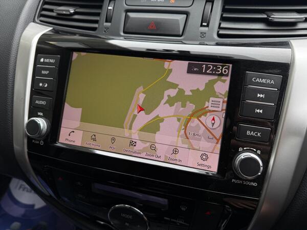 Nissan Navara 2.3 dCi Tekna Auto 4WD Euro 6 4dr