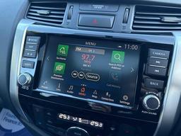 Nissan Navara 2.3 dCi N-Guard Auto 4WD Euro 6 4dr at 10th