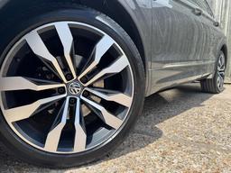 Volkswagen Tiguan 2.0 TDI R-Line DSG 4Motion Euro 6 (s/s) 5dr at 48th