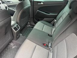 Hyundai TUCSON 1.6 GDi SE Nav Euro 6 (s/s) 5dr at 8th