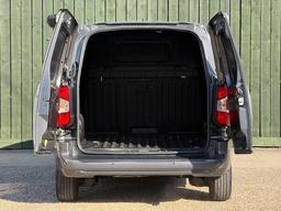 Citroen Berlingo 1.5 BlueHDi 1000 Driver M Pro SWB Euro 6 (s/s) 5dr at 15th