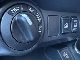 Nissan Navara 2.3 dCi Tekna 4WD Euro 6 (s/s) 4dr at 24th