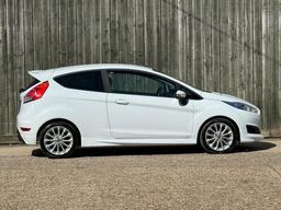 Ford Fiesta 1.0T EcoBoost Zetec S Euro 5 (s/s) 3dr at 22th