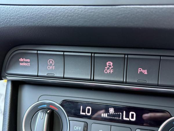 Audi Q3 1.4 TFSI CoD Black Edition S Tronic Euro 6 (s/s) 5dr