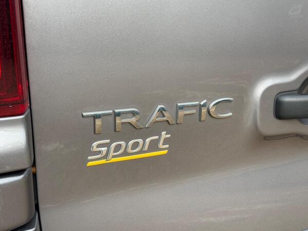 Renault Trafic 2.0 dCi ENERGY 28 Sport SWB Standard Roof Euro 6 (s/s) 5dr