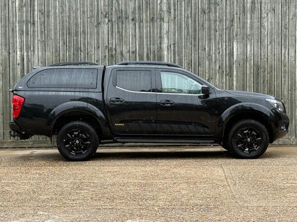 Nissan Navara 2.3 dCi N-Guard Auto 4WD Euro 6 4dr