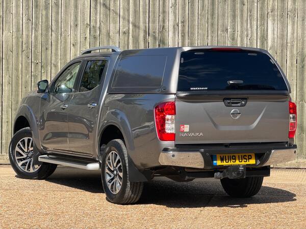 Nissan Navara 2.3 dCi Tekna Auto 4WD Euro 6 4dr