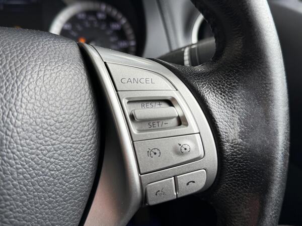 Nissan Navara 2.3 dCi Tekna Auto 4WD Euro 6 4dr