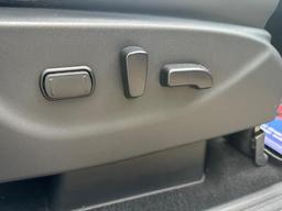 Nissan Navara 2.3 dCi Tekna Auto 4WD Euro 6 4dr at 26th