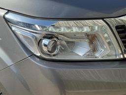 Nissan Navara 2.3 dCi Tekna Auto 4WD Euro 6 4dr at 51th