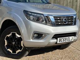 Nissan Navara 2.3 dCi Tekna Auto 4WD Euro 6 4dr at 21th