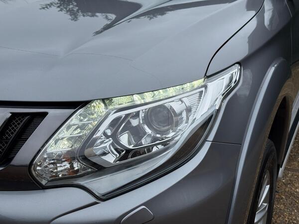 Mitsubishi L200 2.4 DI-D DC Barbarian Auto 4WD Euro 6 4dr