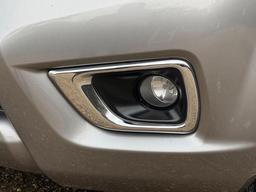 Nissan Navara 2.3 dCi Tekna Auto 4WD Euro 6 4dr at 24th