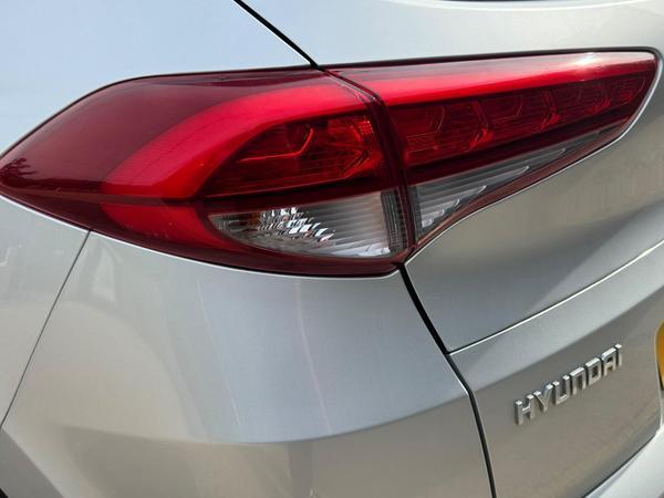 Hyundai TUCSON 1.7 CRDi Blue Drive SE Nav Euro 6 (s/s) 5dr
