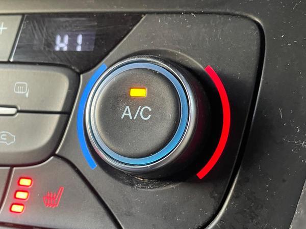 Ford Transit Connect 1.5 200 EcoBlue Sport L1 Euro 6 (s/s) 5dr