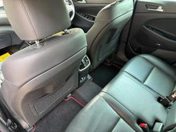 Hyundai TUCSON 1.6 T-GDi Premium Euro 6 (s/s) 5dr at 29th