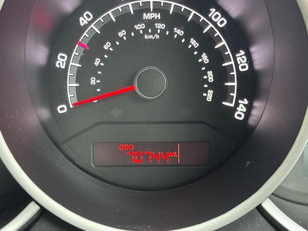 Kia Venga 1.6 EcoDynamics 3 Euro 5 (s/s) 5dr