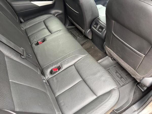 Nissan Navara 2.3 dCi Tekna Auto 4WD Euro 6 4dr