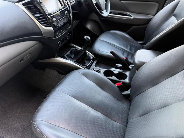 Mitsubishi L200 2.4 DI-D DC Warrior 4WD Euro 6 4dr