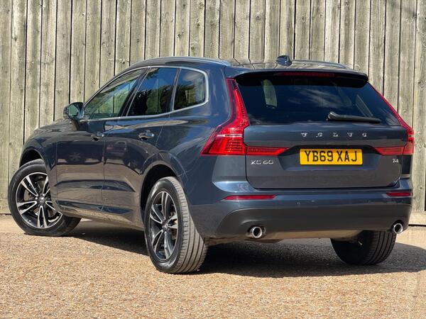 Volvo XC60 2.0 T4 Edition Auto Euro 6 (s/s) 5dr