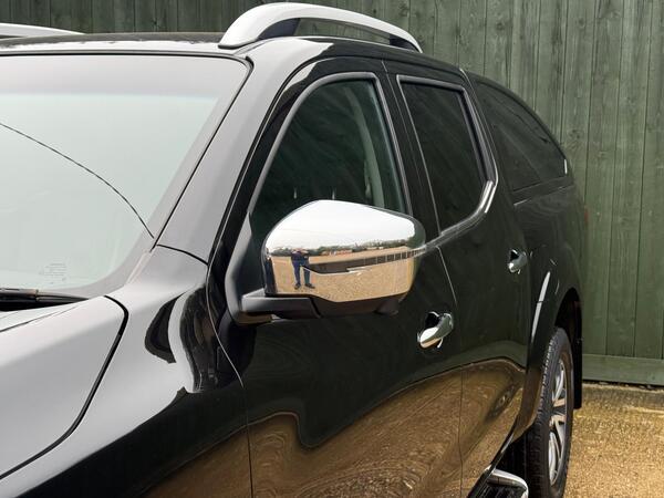 Nissan Navara 2.3 dCi Tekna Auto 4WD Euro 6 4dr