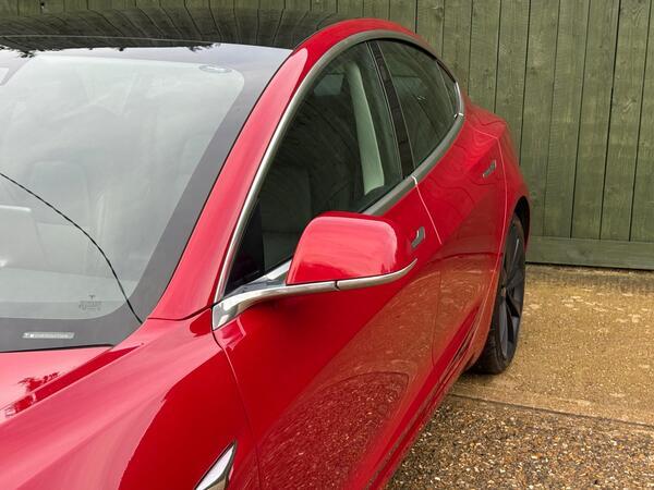 Tesla Model 3 (Dual Motor) Performance Auto 4WDE 4dr (Performance Upgrade)