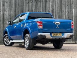 Mitsubishi L200 2.4 DI-D DC Barbarian 4WD Euro 6 4dr at 13th