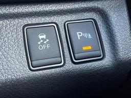 Nissan Navara 2.3 dCi Trek -1 4WD Euro 6 (s/s) 4dr at 44th